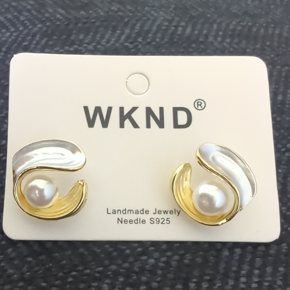 Gold and White Pearl Earrings